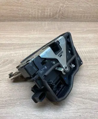 BMW 1 E81 E87 Rear door lock 7012145