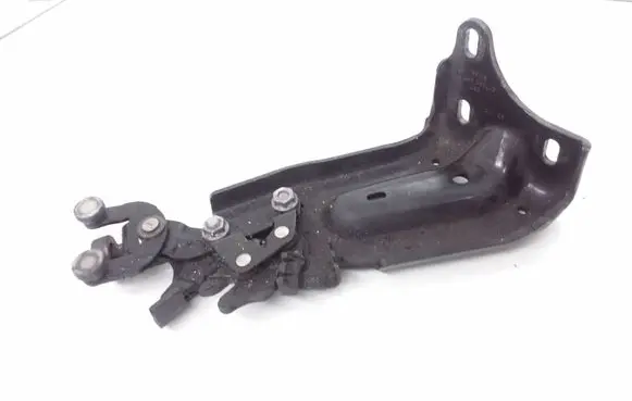 Seat Alhambra (Mk2) Sliding door lower roller guide/hinge 7N0843398C
