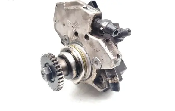 Mercedes-Benz ML AMG W164 Fuel injection high pressure pump A6420700501 0445010145