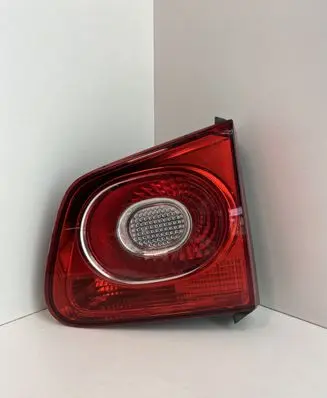 Volkswagen Tiguan Tailgate rear/tail lights 5N0945094B