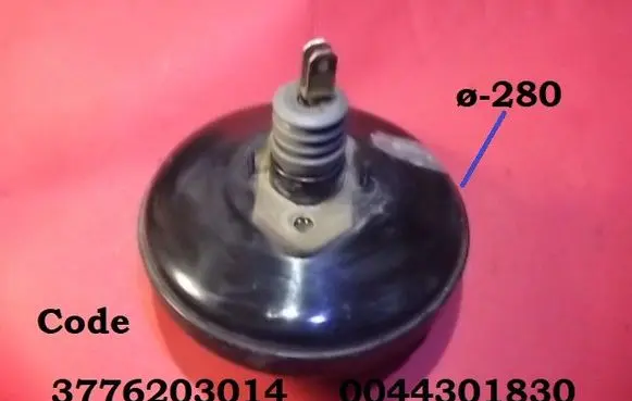 Mercedes-Benz E W210 Brake booster 3776203014 0044301830