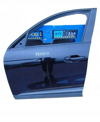Renault Arkana Front door