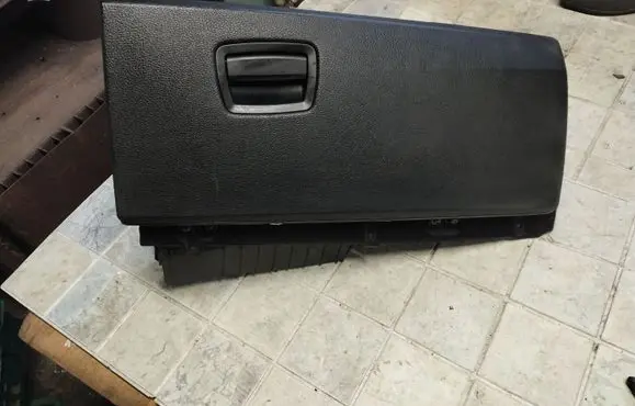 BMW 7 F01 F02 F03 F04 Glove box 9112164 72758411