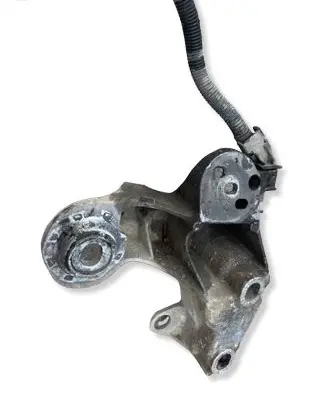 Audi A4 S4 B7 8E 8H Engine mounting bracket 8E0199352N