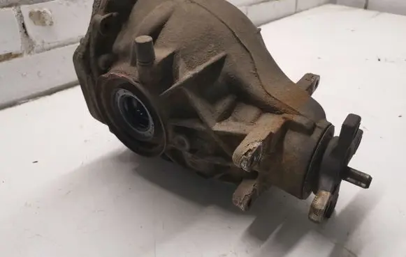 Mercedes-Benz CLS C219 Rear differential A2303511808