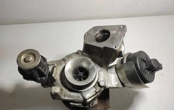BMW 5 G30 G31 G38 Turbo 8587539 17459700028 67510344360062