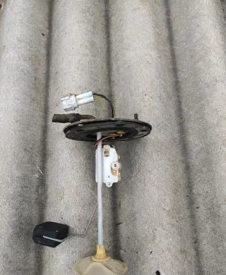 Subaru Legacy Fuel level sensor 