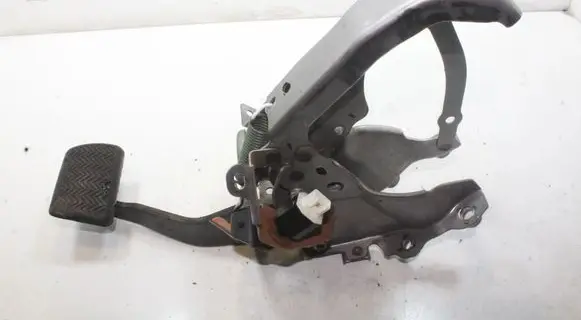 Lexus NX Brake pedal 