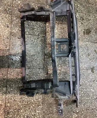 Volkswagen PASSAT B6 Bottom radiator support slam panel 
