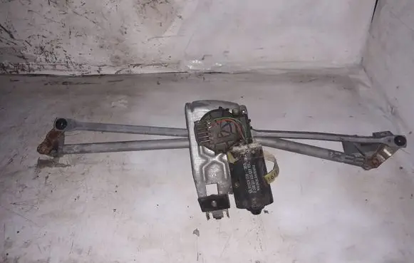 Audi A6 S6 C4 4A Front wiper linkage and motor 0390241330