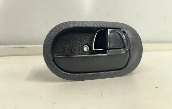 Mitsubishi Colt Front door interior handle