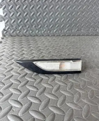Volkswagen Transporter - Caravelle T6 Front fender indicator light 7E0949101D