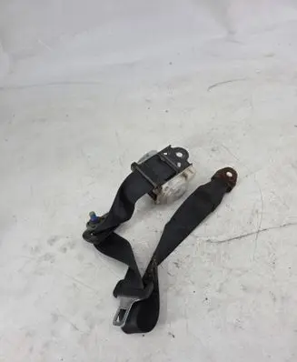 Mitsubishi Pajero Rear seatbelt N1527 T0502