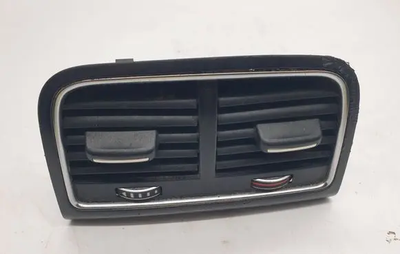 Audi Q5 SQ5 Rear air vent grill 8K0819203