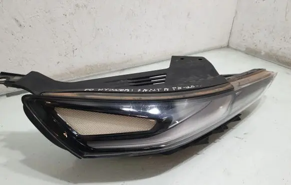 Hyundai Santa Fe LED Daytime headlight 92208S1000