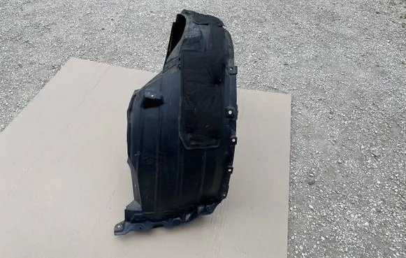 Nissan Qashqai Front arch 5370B807