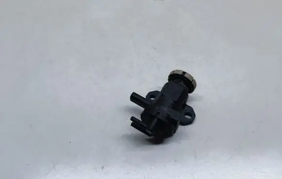 BMW 5 F10 F11 Turbo solenoid valve 8509323 11748509323