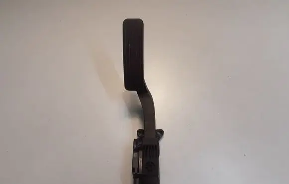 MG MG5 II Accelerator throttle pedal 300243