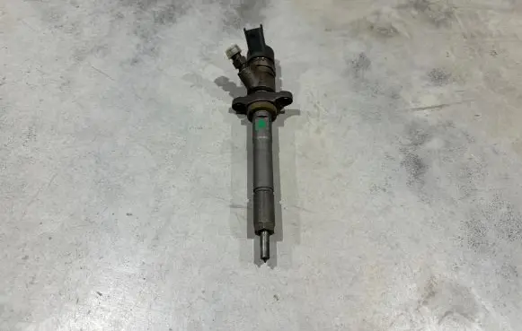Ford Focus C-MAX Fuel injector 0445110239