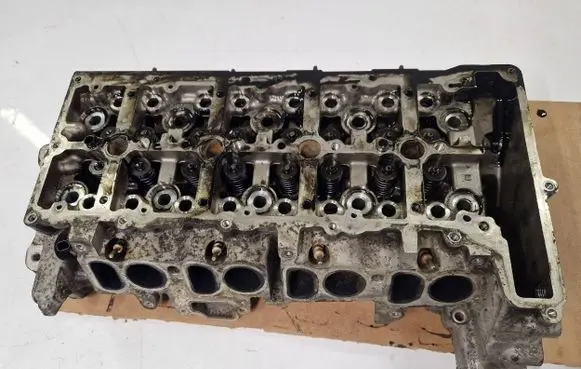 Mini Cooper Countryman R60 Engine head 7812608