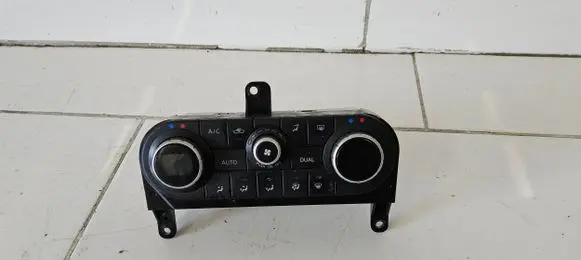 Nissan Qashqai Climate control unit 27500BR47A C1225