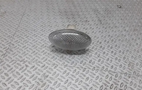 Peugeot 307 Front fender indicator light