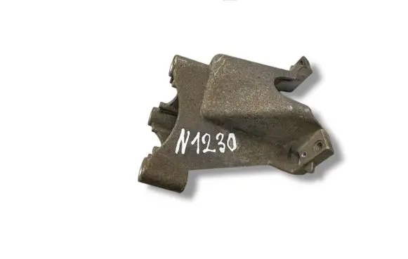 Citroen Xsara Picasso Engine mounting bracket 9638770480