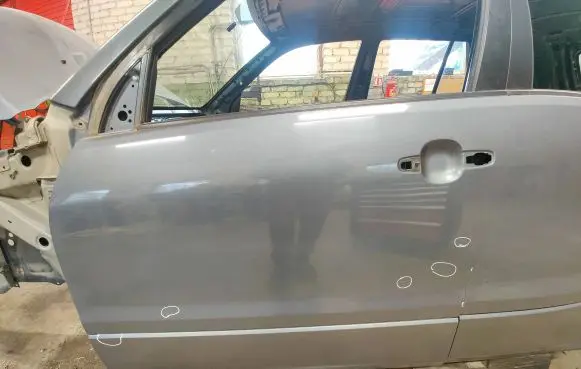 Suzuki Grand Vitara II Front door