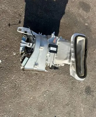 Toyota Prius (XW20) Interior heater climate box assembly housing 8701047100