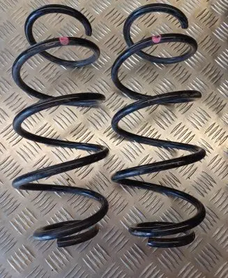Volkswagen Polo V 6R Front coil spring