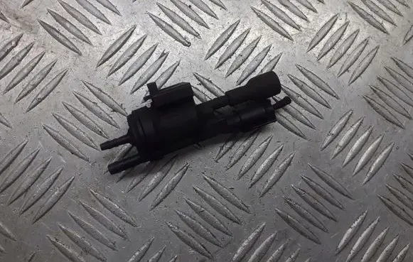 Mercedes-Benz A W168 Valve vacuum 0025401497