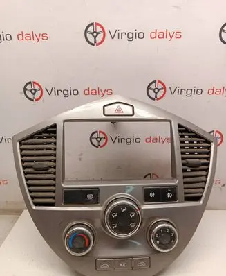 KIA Carens I Climate control unit
