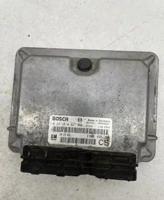 Opel Zafira B Engine control unit/module 09133269 28SA4222 0281010021