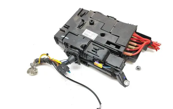 Volkswagen Touareg II Fuse module 7P0937548G 014410