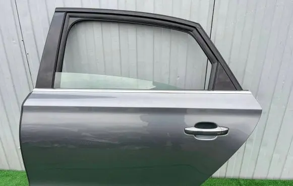 Audi A8 S8 D4 4H Rear door