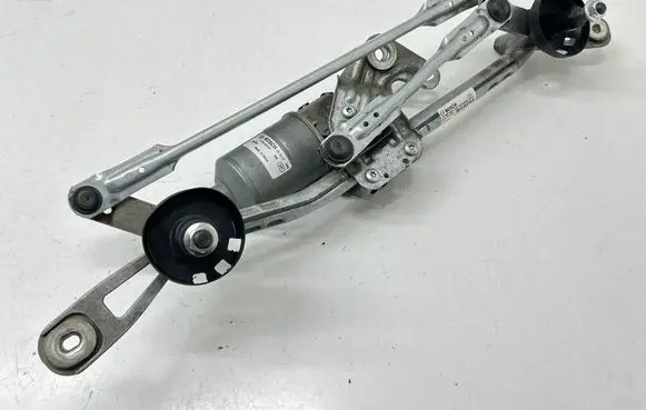 Front wiper linkage and motor