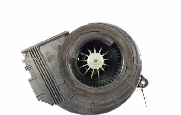 Mercedes-Benz Vito Viano W639 A/C air flow flap actuator/motor A0008358004