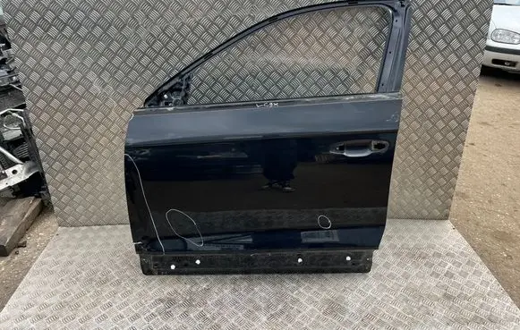 Volkswagen T-Roc Front door 