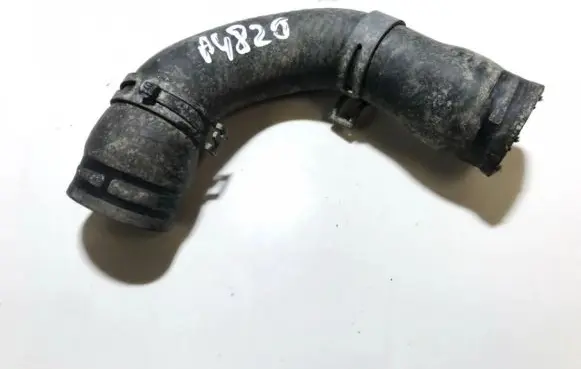 Volkswagen Golf IV Engine coolant pipe/hose