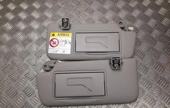 SsangYong Tivoli Sun visor RH2