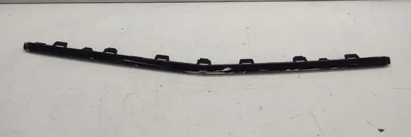 Front bumper splitter molding