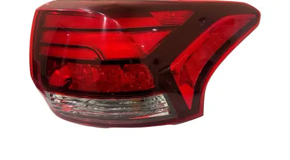 Mitsubishi Outlander Rear/tail lights W2869