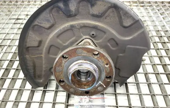 Volkswagen PASSAT B8 Front wheel hub spindle knuckle