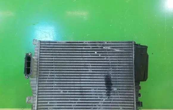 Jaguar XF X250 Intercooler radiator UP27