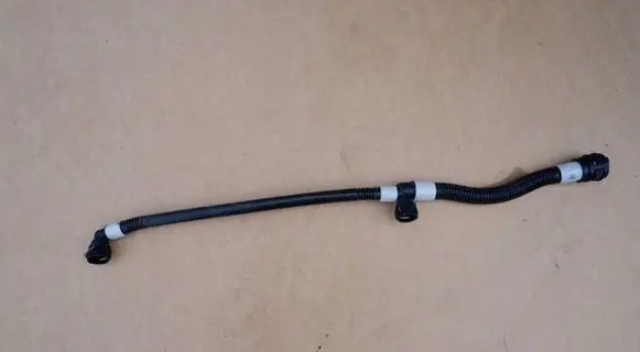 Tesla Model Y Engine coolant pipe/hose 107757600F