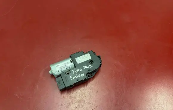 Ford Fusion II Sunroof motor/actuator DS7315B689 DS7315B689AG