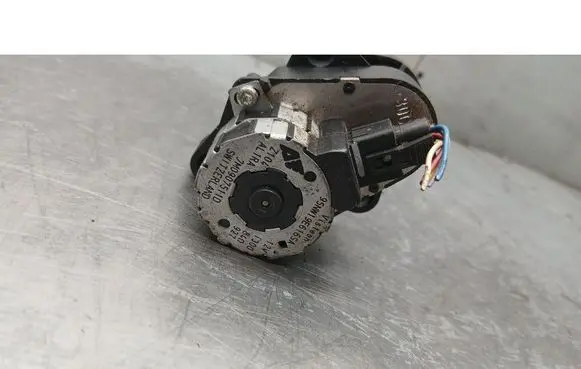 Volkswagen PASSAT B5 Coolant heater control valve 7M0907511D