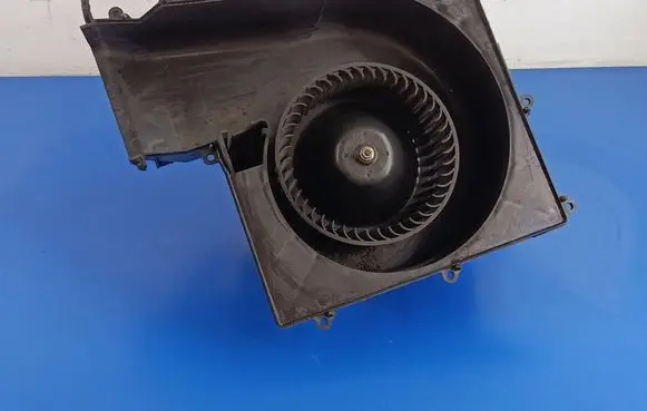 Nissan Primera Heater fan/blower 27200AV616
