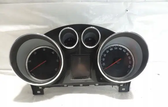 Speedometer (instrument cluster)