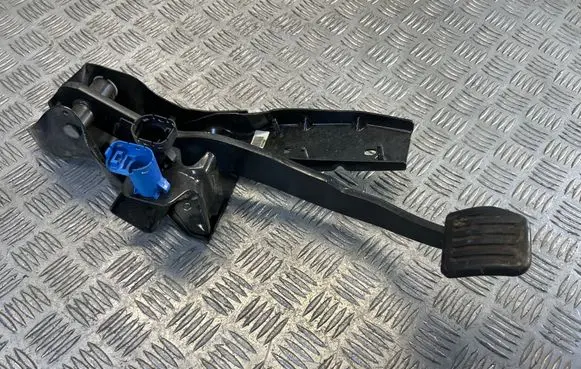 Ford Galaxy Brake pedal 7G9N2D094JB